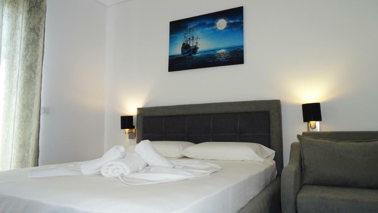 Piazza Hotel JAKOVA Ksamil Esterno foto